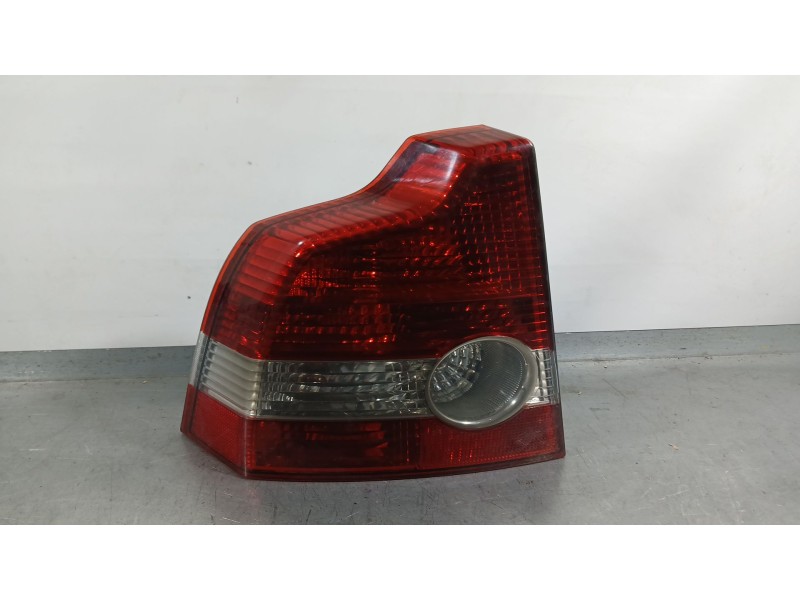 Recambio de piloto trasero izquierdo para volvo s40 ii (544) 2.0 d referencia OEM IAM 31213554  