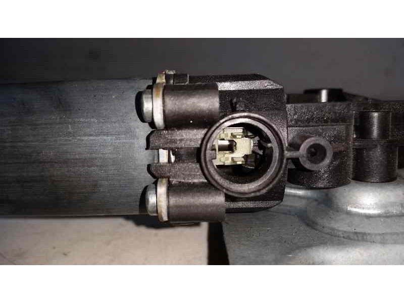 Recambio de elevalunas delantero derecho para peugeot 207 confort referencia OEM IAM  2 PINS ELECTRICO