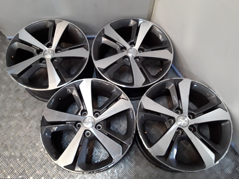 Recambio de juego llantas aluminio para peugeot 308 ii (lb_, lp_, lw_, lh_, l3_) 1.2 thp 130 referencia OEM IAM 7.5X17 5 TORN ET