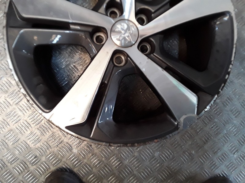 Recambio de juego llantas aluminio para peugeot 308 ii (lb_, lp_, lw_, lh_, l3_) 1.2 thp 130 referencia OEM IAM 7.5X17 5 TORN ET