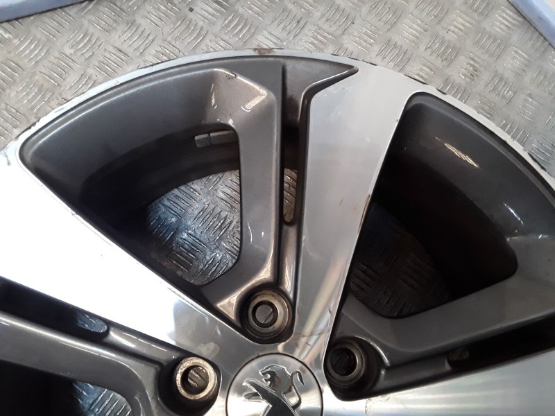 Recambio de juego llantas aluminio para peugeot 308 ii (lb_, lp_, lw_, lh_, l3_) 1.2 thp 130 referencia OEM IAM 7.5X17 5 TORN ET