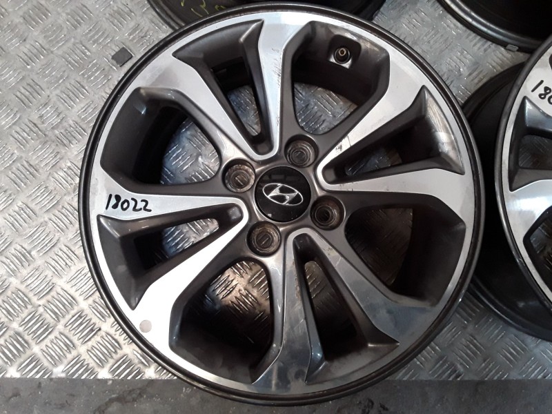 Recambio de juego llantas aluminio para hyundai i20 ii (gb, ib) 1.0 t-gdi referencia OEM IAM 6X15 4 TORN ET47 ALUMINIO ROZADAS