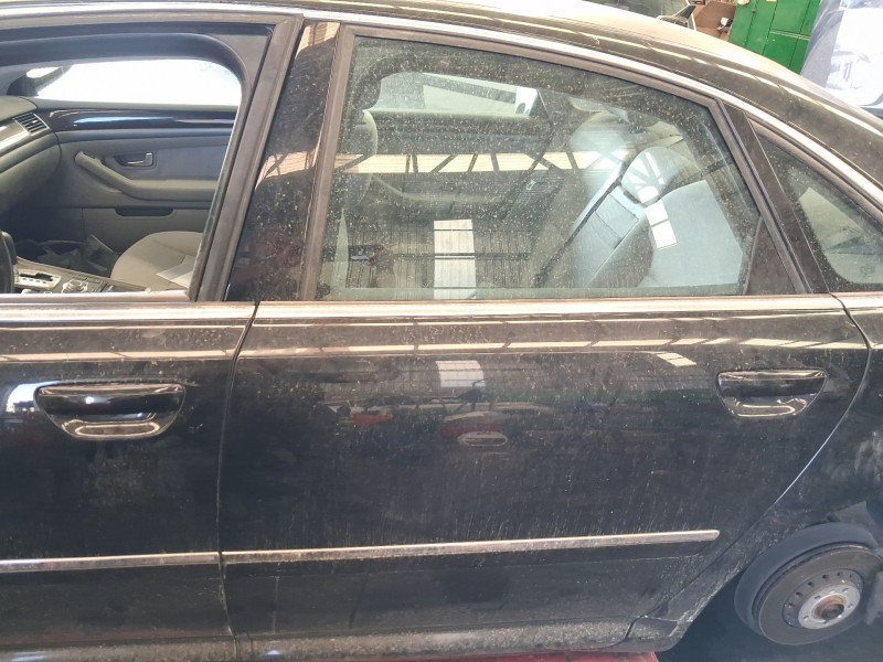 Recambio de puerta trasera izquierda para audi a8 d3 (4e2, 4e8) 4.2 tdi quattro referencia OEM IAM 4E0833051C  