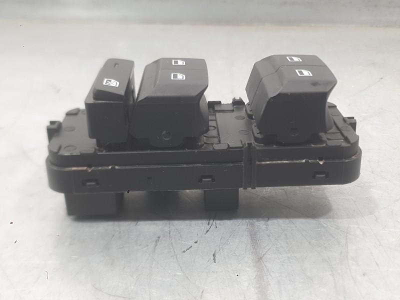 Recambio de mando elevalunas delantero izquierdo para mg mg 3 (5fp) mg 3 1.5 referencia OEM IAM 11270658PHD  