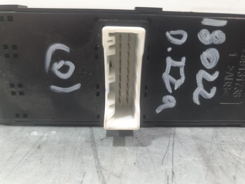 Recambio de mando elevalunas delantero izquierdo para hyundai i20 ii (gb, ib) 1.0 t-gdi referencia OEM IAM 93570C80104X C/MANDO 