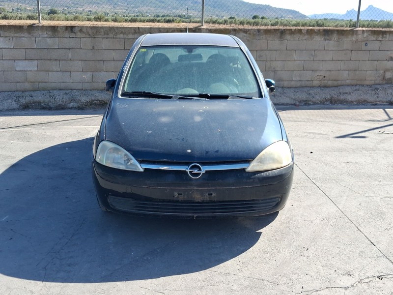 opel corsa c (x01) del año 2001