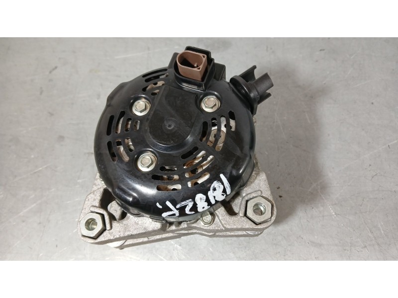 Recambio de alternador para ford fiesta vii (hj, hf) 1.1 ti-vct referencia OEM IAM 2077261  