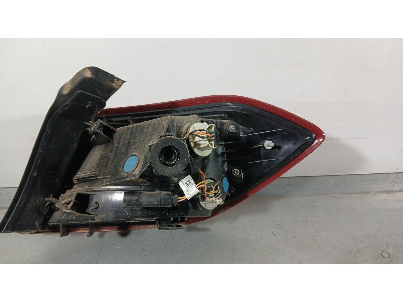 Recambio de piloto trasero izquierdo exterior para ford fiesta vii (hj, hf) 1.1 ti-vct referencia OEM IAM 2527137  
