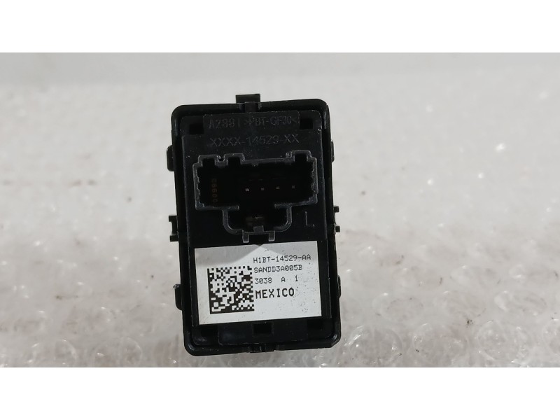 Recambio de mando elevalunas delantero derecho para ford fiesta vii (hj, hf) 1.1 ti-vct referencia OEM IAM 2490173  