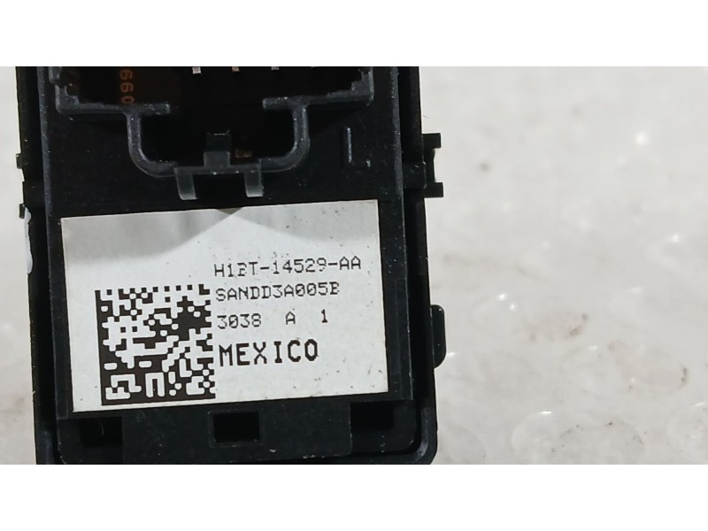 Recambio de mando elevalunas trasero derecho para ford fiesta vii (hj, hf) 1.1 ti-vct referencia OEM IAM 2490173  