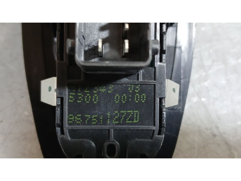 Recambio de mando elevalunas delantero izquierdo para peugeot 208 i (ca_, cc_) 1.6 bluehdi 100 referencia OEM IAM 96751127ZD C/M