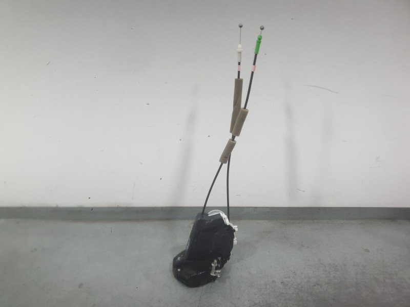 Recambio de cerradura puerta trasera derecha para toyota aygo x (_b7_) 1.0 vvt-i (kgb70) referencia OEM IAM 69050K0040  