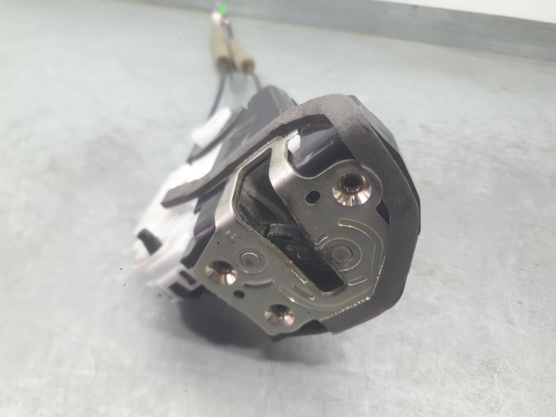 Recambio de cerradura puerta trasera derecha para toyota aygo x (_b7_) 1.0 vvt-i (kgb70) referencia OEM IAM 69050K0040  