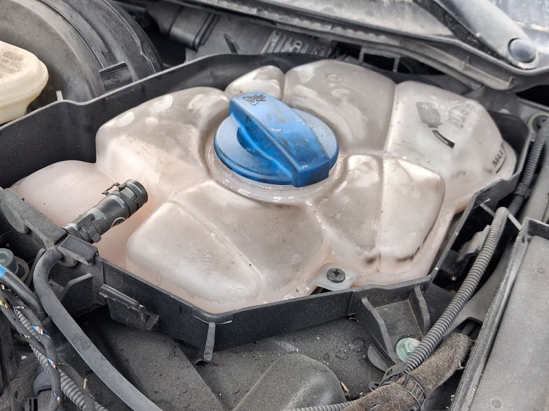 Recambio de deposito expansion para audi a8 d3 (4e2, 4e8) 4.2 tdi quattro referencia OEM IAM 4E0121424B 4E0121403H 