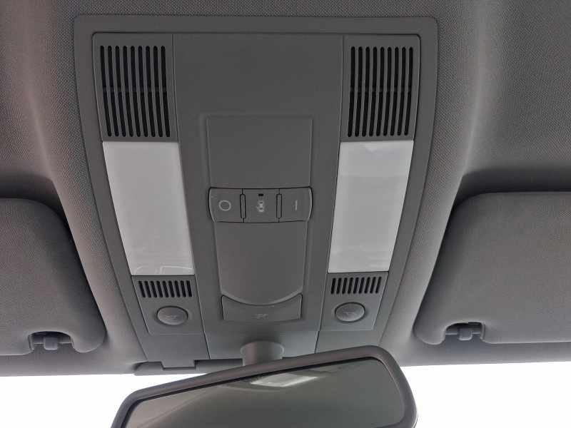 Recambio de luz interior para audi a8 d3 (4e2, 4e8) 4.2 tdi quattro referencia OEM IAM 4E0947111JEC3  