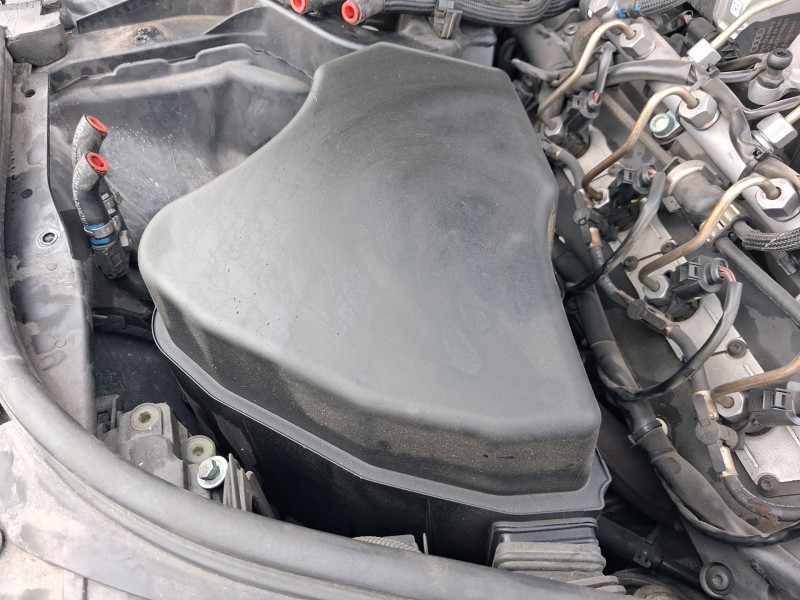 Recambio de carcasa filtro aire para audi a8 d3 (4e2, 4e8) 4.2 tdi quattro referencia OEM IAM 4E0133837H  
