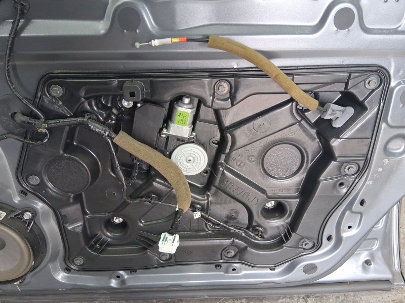 Recambio de elevalunas delantero derecho para renault koleos i (hy_) 2.0 dci (hy0k) referencia OEM IAM 807207736R  