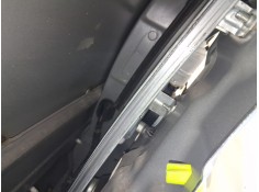 ELEVALUNAS TRASERO IZQUIERDO 827214390R 