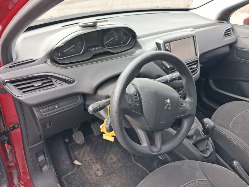 peugeot 208 i (ca_, cc_) del año 2018