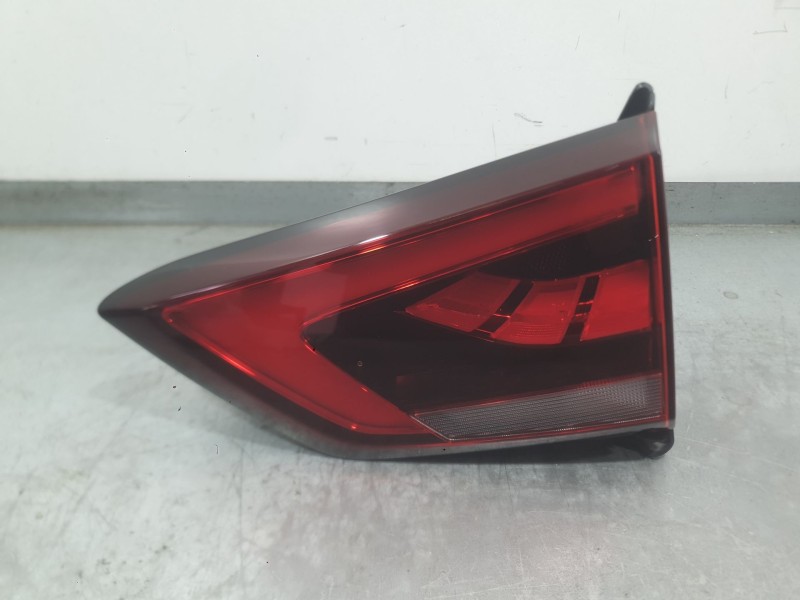 Recambio de piloto trasero derecho interior para mg zs suv (azs1) 1.5 vti referencia OEM IAM 10571684  