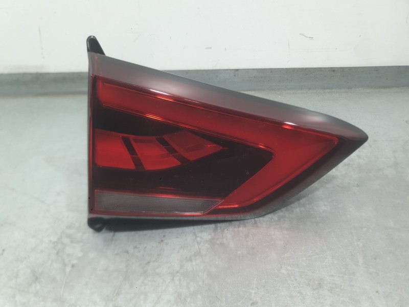 Recambio de piloto trasero izquierdo interior para mg zs suv (azs1) 1.5 vti referencia OEM IAM 10571683  
