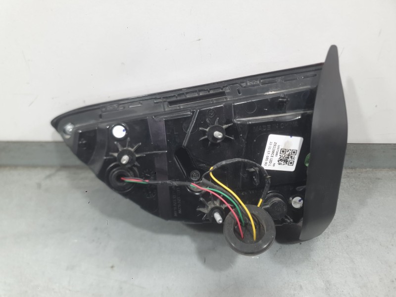 Recambio de piloto trasero izquierdo interior para mg zs suv (azs1) 1.5 vti referencia OEM IAM 10571683  
