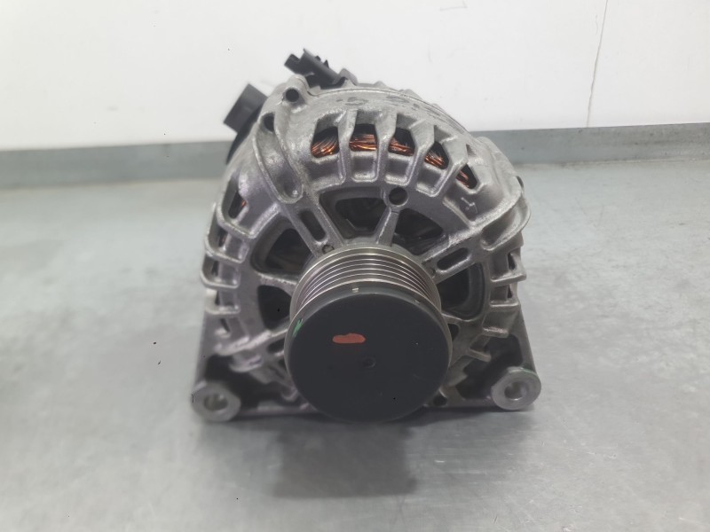 Recambio de alternador para peugeot 2008 ii (ud_, us_, uy_, uj_, ur_, uc_) 1.2 puretech 130 referencia OEM IAM 9826573480 169481