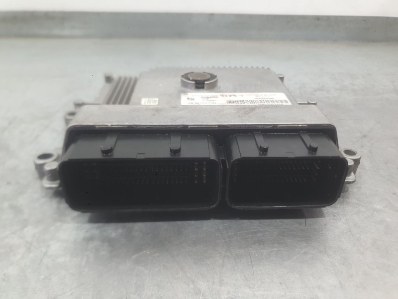 Recambio de centralita motor uce para peugeot 2008 ii (ud_, us_, uy_, uj_, ur_, uc_) 1.2 puretech 130 referencia OEM IAM 1669613