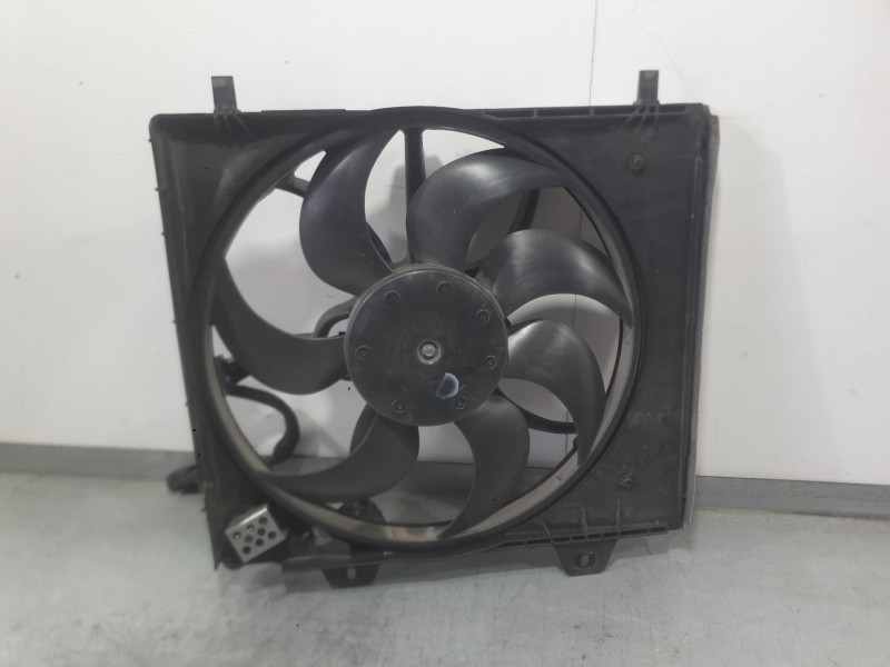 Recambio de electroventilador para peugeot 2008 ii (ud_, us_, uy_, uj_, ur_, uc_) 1.2 puretech 130 referencia OEM IAM 9839344280