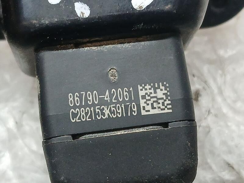 Recambio de camara vision trasera para toyota rav 4 exclusive referencia OEM IAM 8679042061  