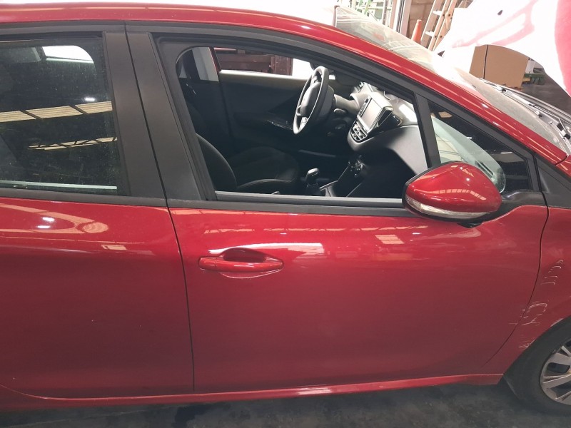 Recambio de puerta delantera derecha para peugeot 208 i (ca_, cc_) 1.2 puretech 82 referencia OEM IAM 9807820680  