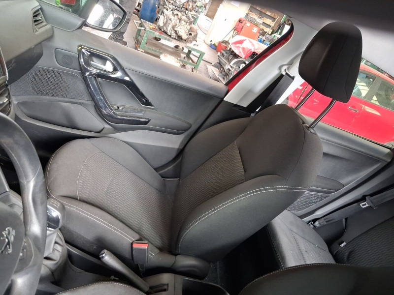 Recambio de asiento delantero derecho para peugeot 208 i (ca_, cc_) 1.2 puretech 82 referencia OEM IAM  C/AIRBAG 