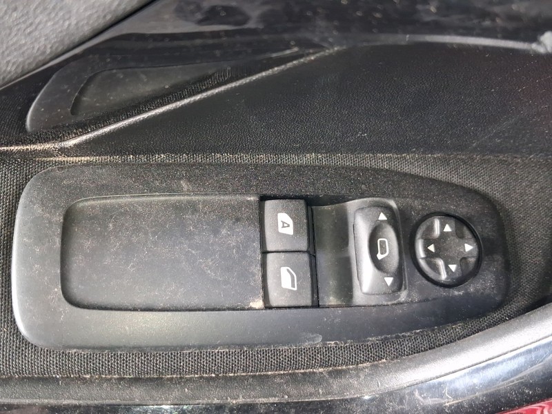 Recambio de mando elevalunas delantero izquierdo para peugeot 208 i (ca_, cc_) 1.2 puretech 82 referencia OEM IAM 96751127ZD C/M
