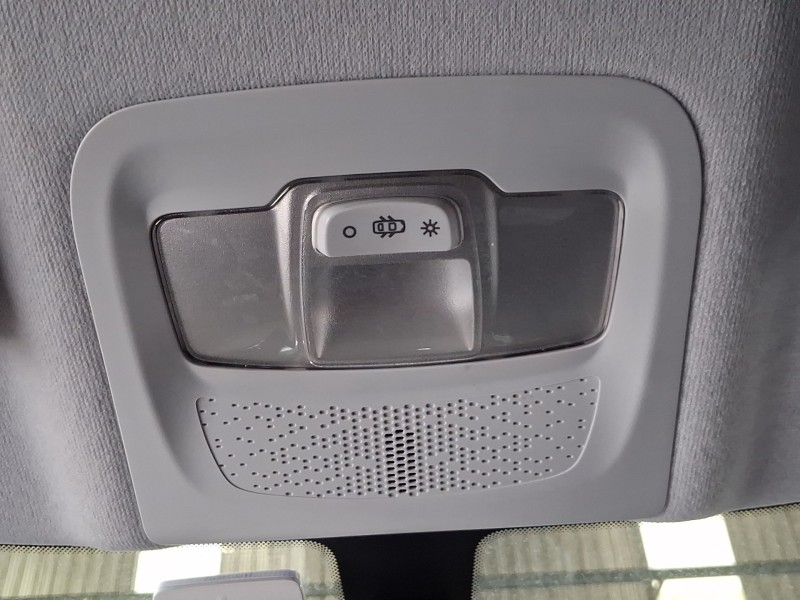 Recambio de luz interior para peugeot 208 i (ca_, cc_) 1.2 puretech 82 referencia OEM IAM 96754056PR  