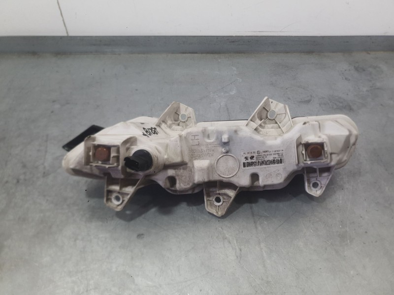Recambio de piloto delantero izquierdo para peugeot 2008 ii (ud_, us_, uy_, uj_, ur_, uc_) 1.2 puretech 130 referencia OEM IAM  