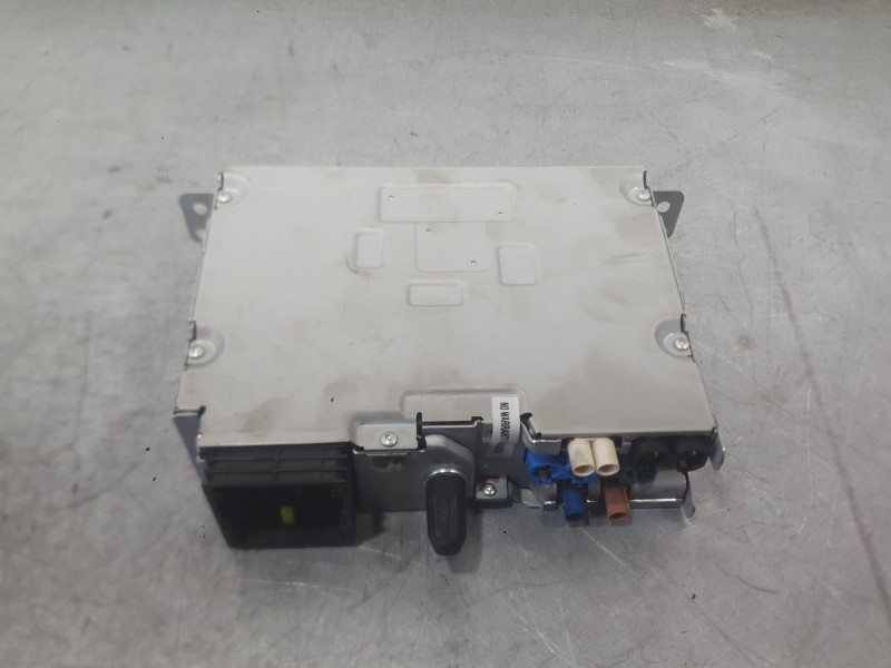 Recambio de sistema audio / radio para peugeot 2008 ii (ud_, us_, uy_, uj_, ur_, uc_) 1.2 puretech 130 referencia OEM IAM 169693