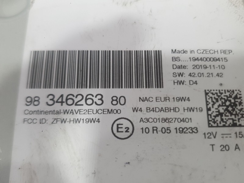 Recambio de sistema audio / radio para peugeot 2008 ii (ud_, us_, uy_, uj_, ur_, uc_) 1.2 puretech 130 referencia OEM IAM 169693