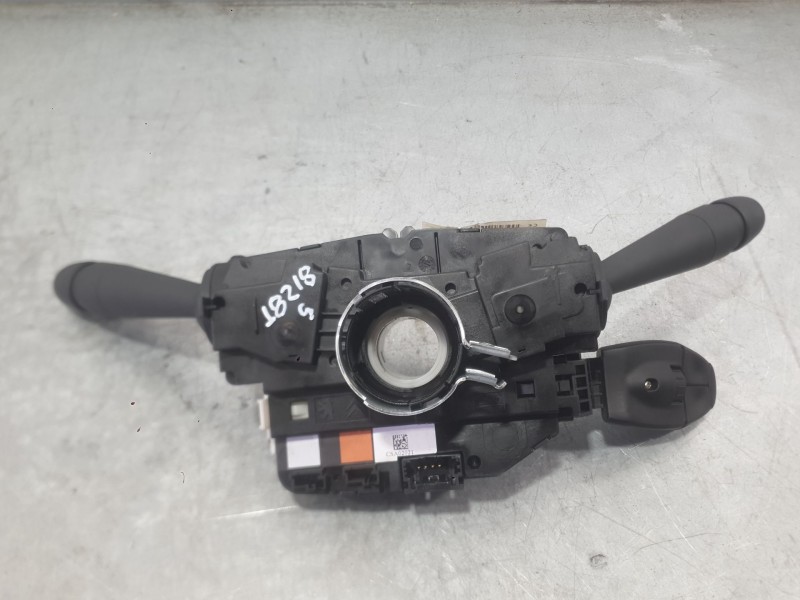 Recambio de mando luces y limpia para peugeot 2008 ii (ud_, us_, uy_, uj_, ur_, uc_) 1.2 puretech 130 referencia OEM IAM 9836924