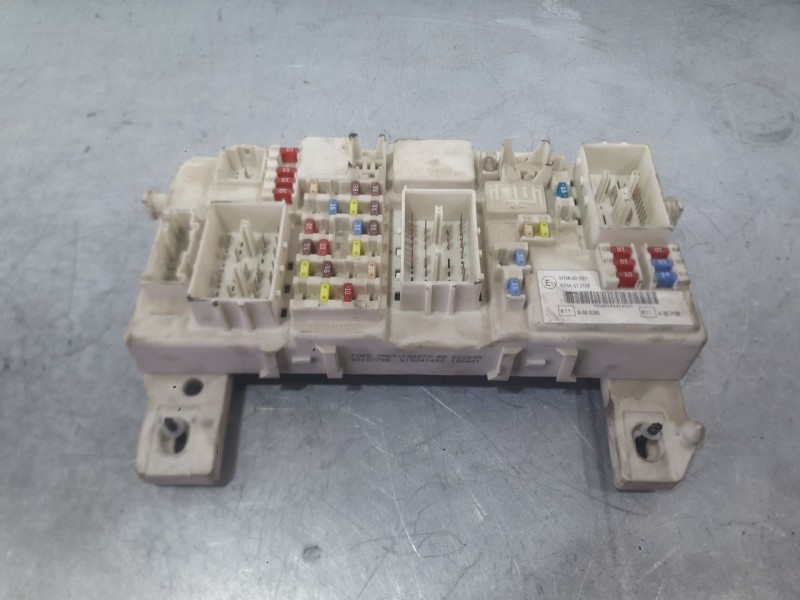 Recambio de caja reles / fusibles para ford focus ii turnier (da_, ffs, ds) 1.6 tdci referencia OEM IAM 2027109  