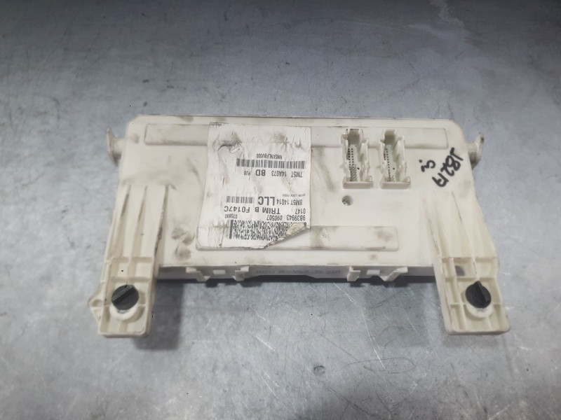 Recambio de caja reles / fusibles para ford focus ii turnier (da_, ffs, ds) 1.6 tdci referencia OEM IAM 2027109  