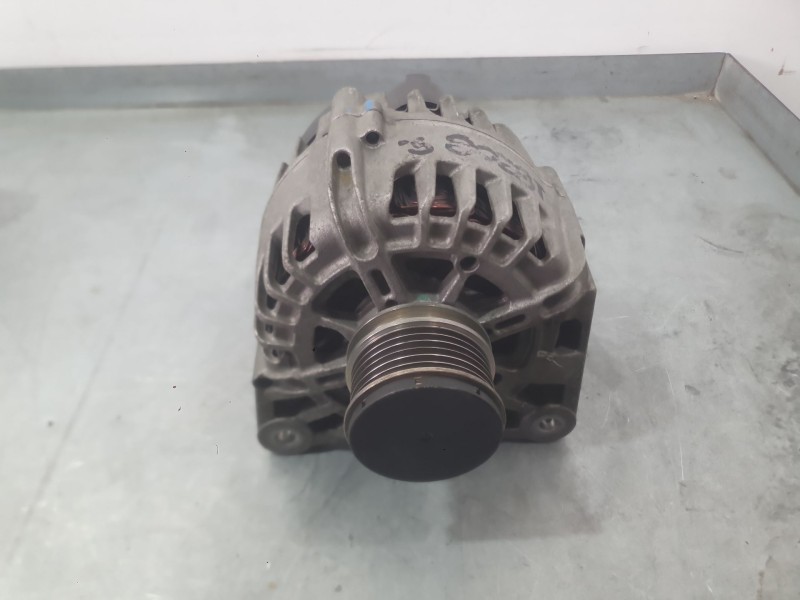 Recambio de alternador para renault clio iv (bh_) 1.5 dci 75 referencia OEM IAM 231003015R 231008918R 