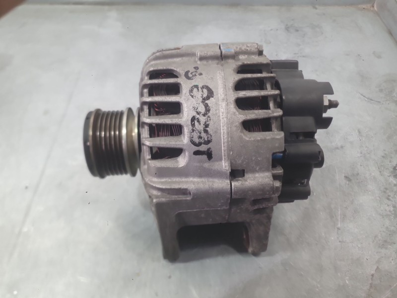 Recambio de alternador para renault clio iv (bh_) 1.5 dci 75 referencia OEM IAM 231003015R 231008918R 