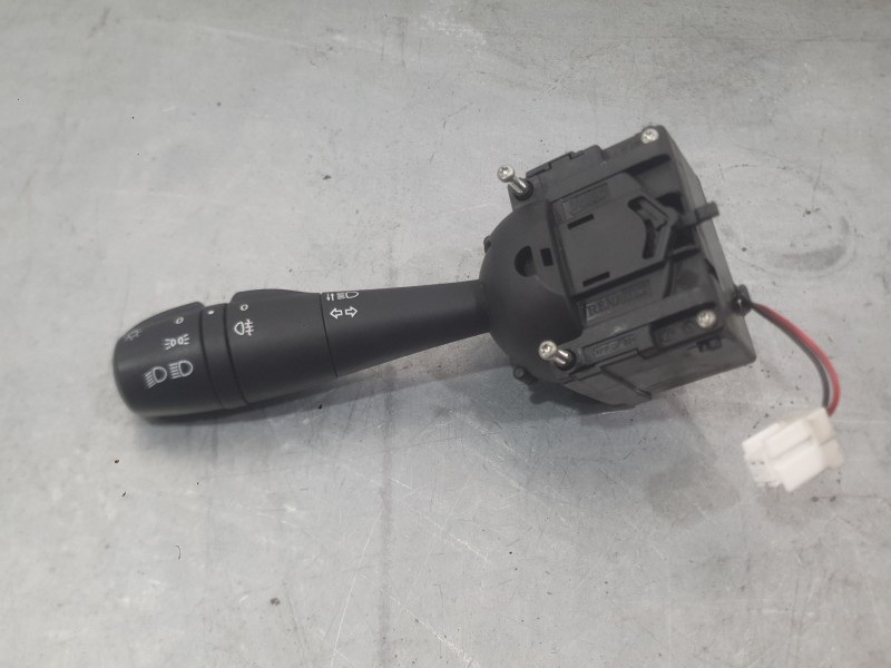 Recambio de mando luces y limpia para renault clio iv (bh_) 1.5 dci 75 referencia OEM IAM 255407916R  8201196345
