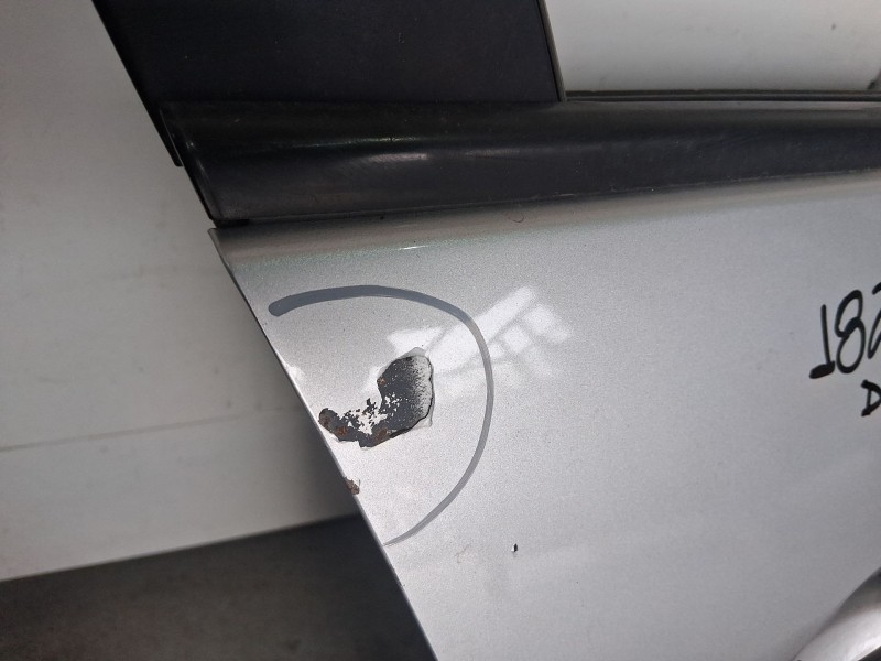 Recambio de puerta delantera derecha para renault clio iv (bh_) 1.5 dci 75 referencia OEM IAM 801008302R TOCADA 