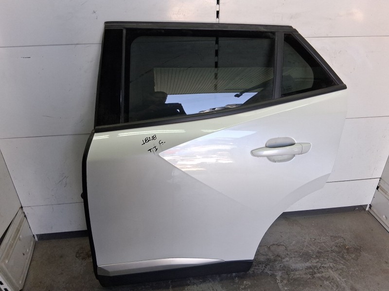 Recambio de puerta trasera izquierda para peugeot 2008 ii (ud_, us_, uy_, uj_, ur_, uc_) 1.2 puretech 130 referencia OEM IAM 983