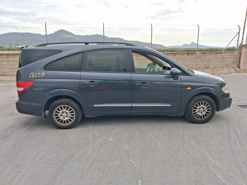 ssangyong rodius i del año 2006