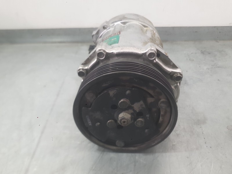 Recambio de compresor aire acondicionado para seat ibiza ii (6k1) 1.4 i referencia OEM IAM 1H0820803DX  