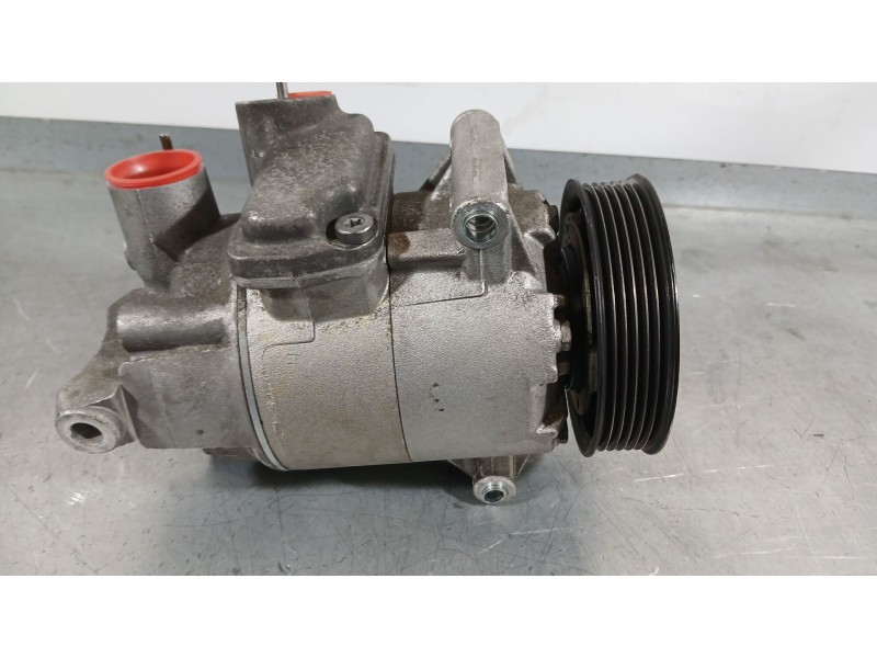 Recambio de compresor aire acondicionado para seat ibiza iv (6j5, 6p1) 1.6 tdi referencia OEM IAM 1K0820808F  