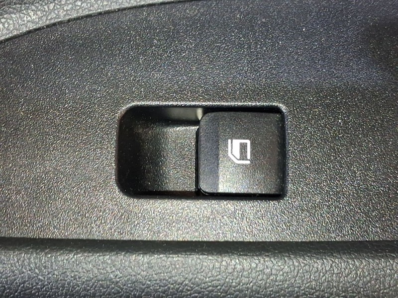 Recambio de mando elevalunas trasero derecho para hyundai bayon (bc3) 1.0 t-gdi referencia OEM IAM 93581Q00004X  