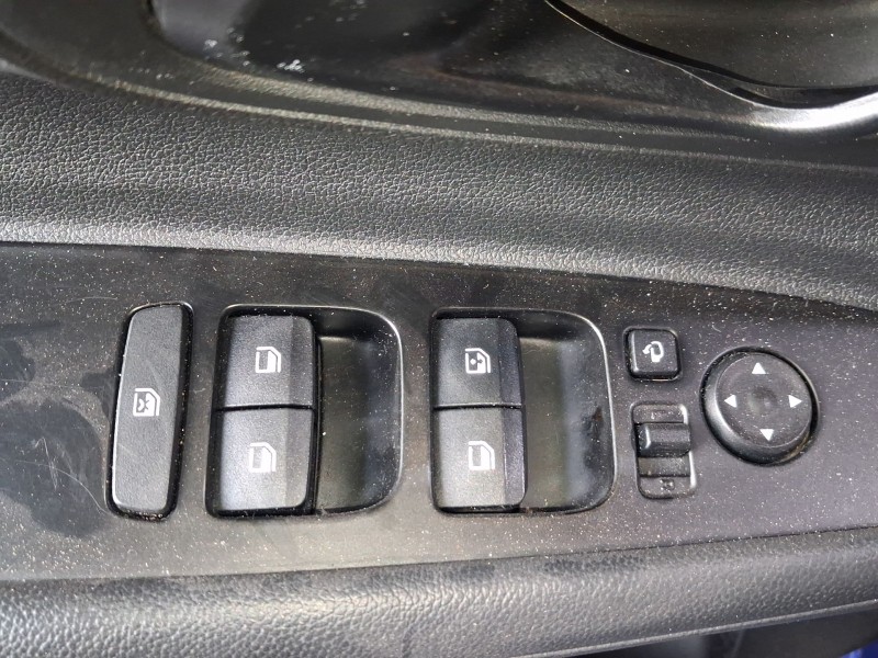 Recambio de mando elevalunas delantero izquierdo para hyundai bayon (bc3) 1.0 t-gdi referencia OEM IAM 93571Q00104X  